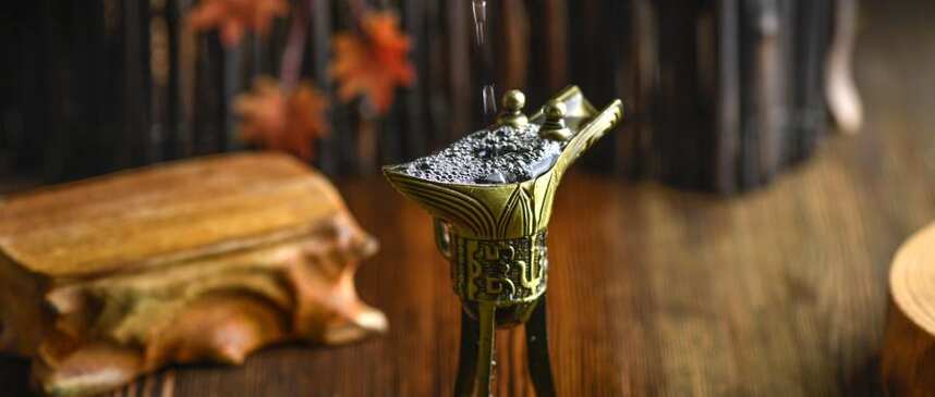 为什么有些白酒喝起来很辣,辣的原因