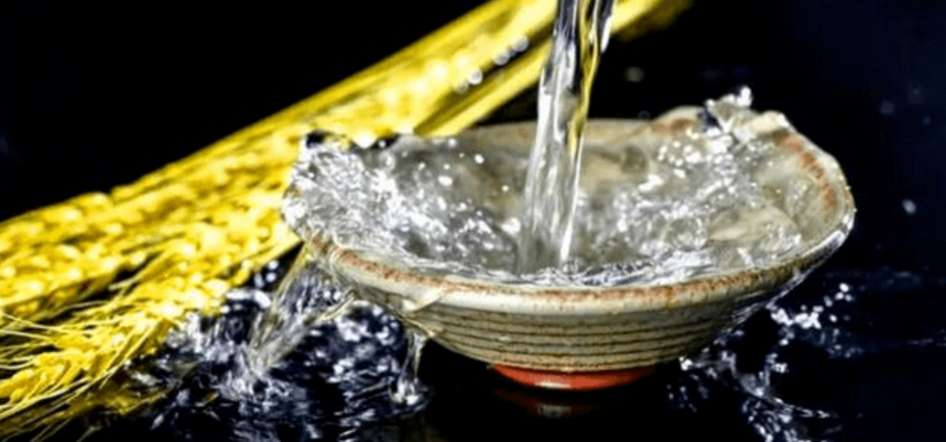 白酒的酒杯该怎么选?品酒之后如何清洗、保存白酒的酒杯?